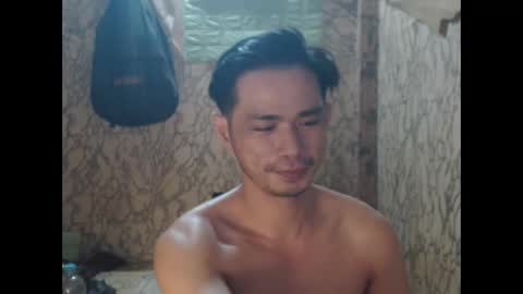 Snapshot of azn_philip chatting on June 4, 9:26 am Philip online show from June 4, 9:26 am