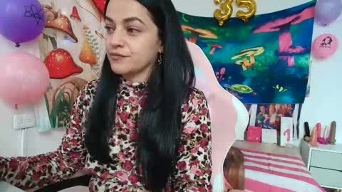 Snapshot of azucenaxxxgp chatting on May 4, 3:41 pm Azucena R online show from May 4, 3:41 pm