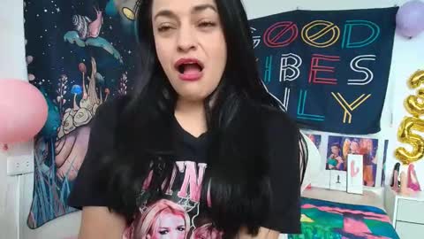 Snapshot of azucenaxxxgp chatting on May 15, 2:35 pm Azucena R online show from May 15, 2:35 pm