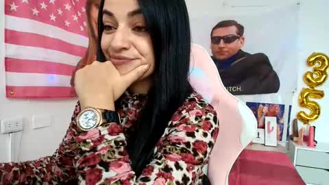 Snapshot of azucenaxxxgp chatting on May 21, 3:30 pm Azucena R online show from May 21, 3:30 pm