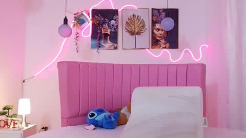 Snapshot of azul_horny chatting on May 14, 11:11 pm PRINCESS AZUL. online show from May 14, 11:11 pm