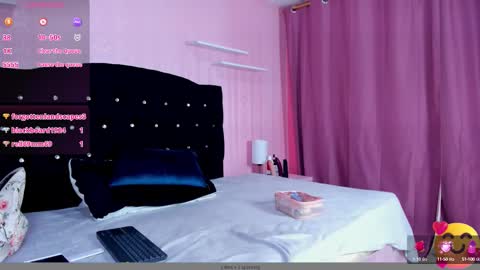 Snapshot of azul_moon chatting on September 28, 3:34 am azul_moon online show from September 28, 3:34 am