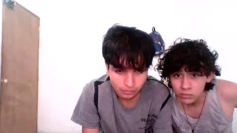 Snapshot of azul_quin chatting on August 5, 7:06 pm azul_quin online show from August 5, 7:06 pm