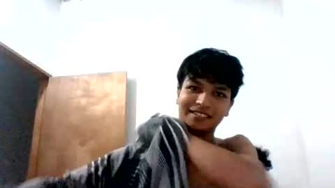 Snapshot of azul_quin chatting on August 9, 2:46 am azul_quin online show from August 9, 2:46 am