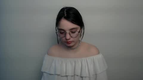 azumi_chan_ online show from February 24, 2:37 pm