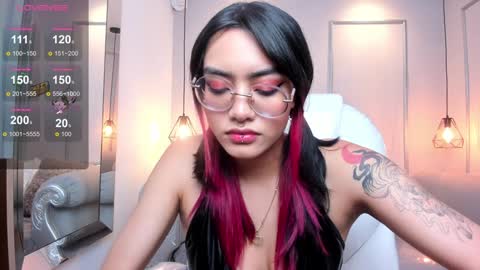 Snapshot of azurakindong chatting on December 26, 8:00 pm Azura online show from December 26, 8:00 pm