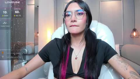 Azura online show from November 13, 8:08 pm