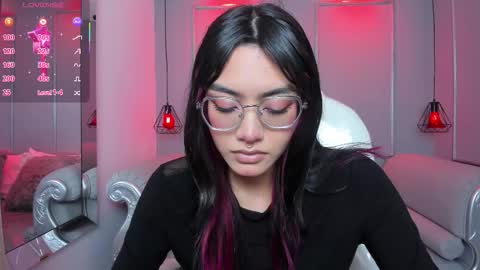 Azura online show from December 17, 7:09 pm