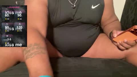 Snapshot of azzlikemine chatting on November 17, 6:19 am cjae online show from November 17, 6:19 am