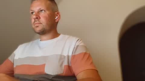b125953 online show from July 12, 7:38 pm