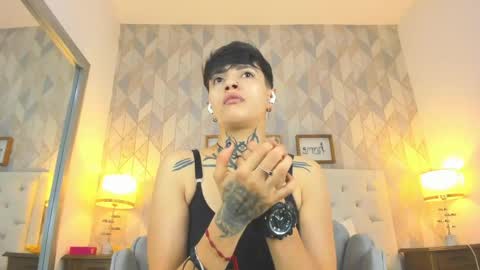 Anny online show from May 2, 3:33 am