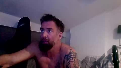 b4dafall44 online show from March 27, 12:38 am