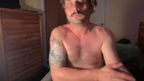 Snapshot of b4nkshot765 chatting on September 15, 3:50 am bry online show from September 15, 3:50 am