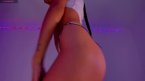 Snapshot of b_abysofy chatting on March 14, 10:15 pm Sofia you baby online show from March 14, 10:15 pm