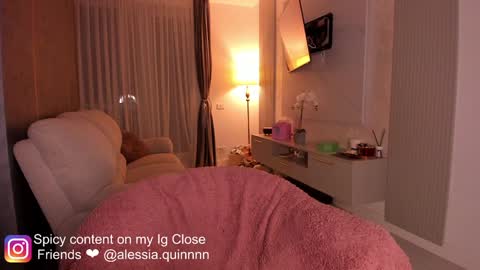 Snapshot of baaaybeee chatting on January 23, 9:18 pm Alessia online show from January 23, 9:18 pm