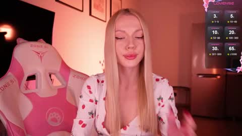 Bonnie  online show from September 22, 12:29 pm