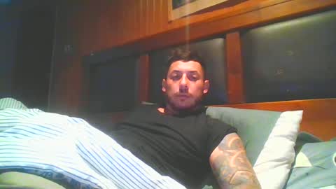 Snapshot of baadddboooy69 chatting on July 4, 6:03 pm baadddboooy69 online show from July 4, 6:03 pm