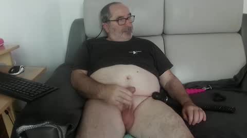 Snapshot of babacool96 chatting on December 10, 9:44 am babacool 96 online show from December 10, 9:44 am