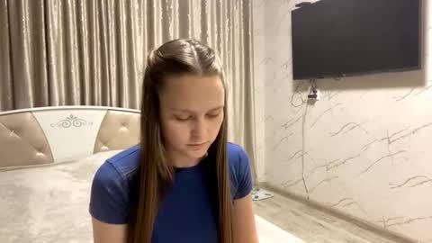 Anny Simpson online show from October 9, 12:03 pm