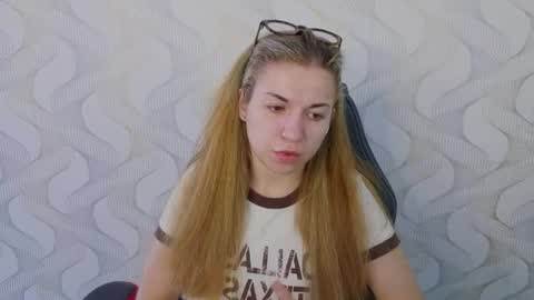 Anya online show from June 17, 9:12 am