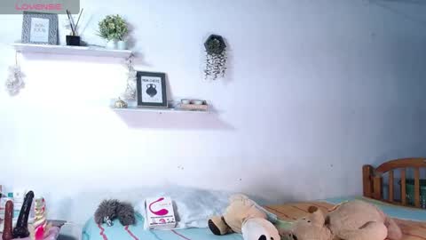 Snapshot of babby_swet chatting on May 12, 10:56 am babby_swet online show from May 12, 10:56 am