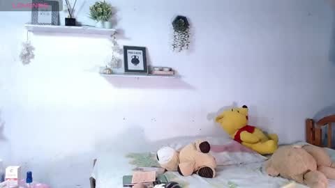 Snapshot of babby_swet chatting on June 1, 1:02 pm babby_swet online show from June 1, 1:02 pm