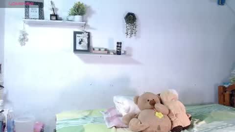 Snapshot of babby_swet chatting on June 22, 3:25 am babby_swet online show from June 22, 3:25 am