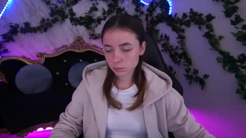 Babe online show from October 10, 6:56 am