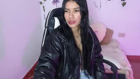babenik_666 online show from November 3, 3:41 am