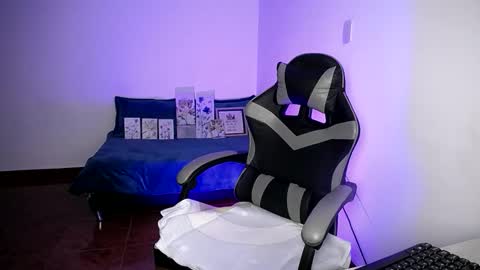 babenik_666 online show from November 22, 3:38 am