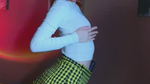 baby1cute1face online show from May 10, 6:02 pm