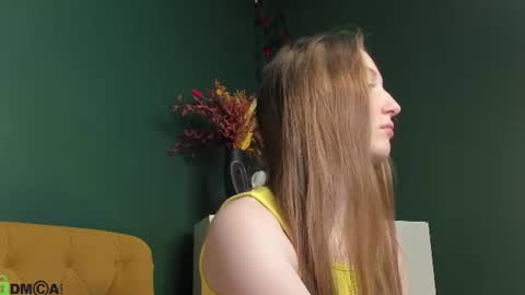 Snapshot of baby_annn chatting on June 20, 3:09 am Ann online show from June 20, 3:09 am