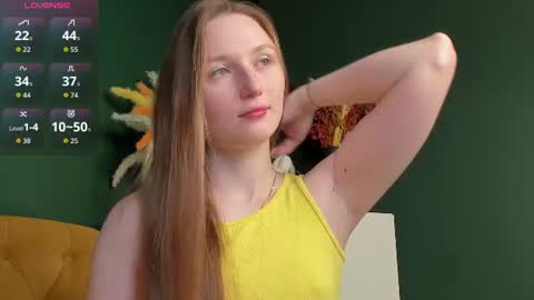 Snapshot of baby_annn chatting on July 30, 3:05 am Ann online show from July 30, 3:05 am