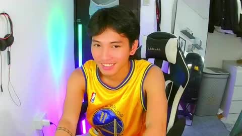 Snapshot of baby_aries69 chatting on May 24, 3:22 am your Baby Aries69 online show from May 24, 3:22 am