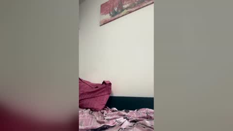Snapshot of baby_blondee chatting on April 18, 1:48 pm Baby Blonde online show from April 18, 1:48 pm
