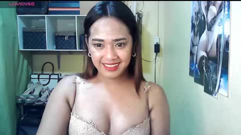 Snapshot of baby_cassandra chatting on January 3, 3:49 am cassandra online show from January 3, 3:49 am