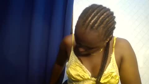 Snapshot of baby_cool430496 chatting on February 15, 12:01 pm baby cool online show from February 15, 12:01 pm