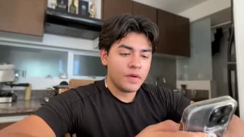 Snapshot of baby_cortesxxx chatting on June 29, 9:59 pm David Cortes online show from June 29, 9:59 pm