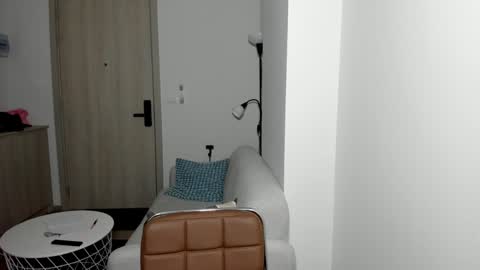 Snapshot of baby_for_daddy18 chatting on February 2, 2:56 pm Call me baby real name Eva online show from February 2, 2:56 pm