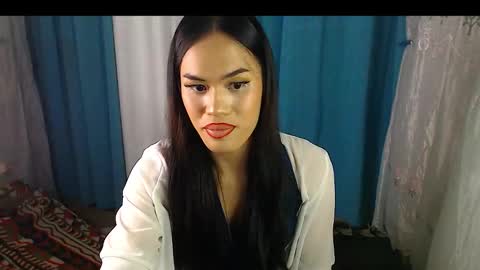 Nathalia online show from November 20, 4:51 pm