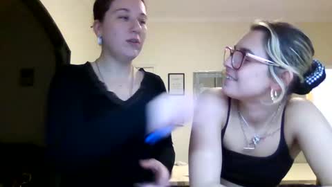 baby_girls2224 online show from February 28, 8:10 pm