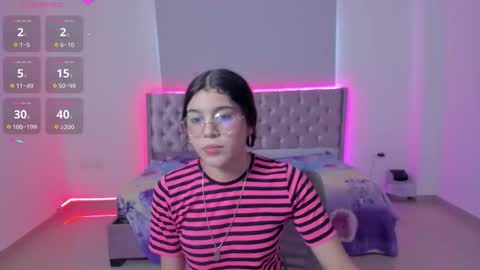 Snapshot of baby_glow01 chatting on October 12, 12:37 pm baby_glow01 online show from October 12, 12:37 pm