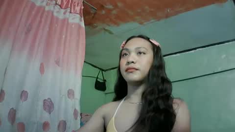 Snapshot of baby_hanabi chatting on March 7, 8:23 am Viatrice online show from March 7, 8:23 am