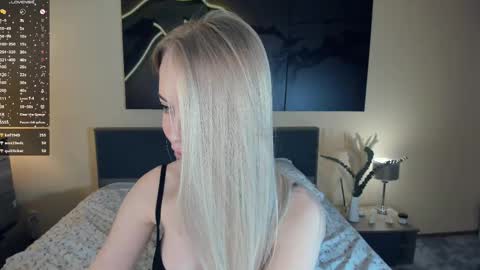 Emily online show from March 10, 9:10 am