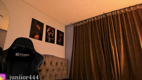 Snapshot of baby_junior420 chatting on May 19, 12:49 am Junior Independent Model online show from May 19, 12:49 am