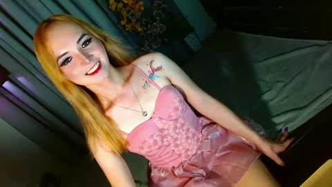 Snapshot of baby_kira1988 chatting on January 4, 1:31 pm Your Baby Kira online show from January 4, 1:31 pm