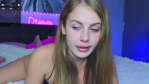 Sharleen online show from December 3, 3:22 pm