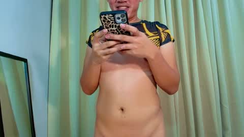 Snapshot of baby_mitch2 chatting on June 28, 2:17 am BABY MITCH online show from June 28, 2:17 am