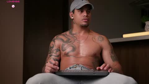 Snapshot of baby_rausch chatting on July 2, 8:53 am baby_rausch online show from July 2, 8:53 am
