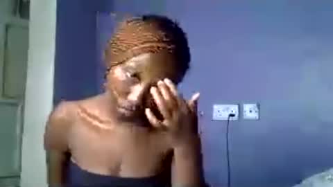 Snapshot of baby_smiler chatting on June 15, 10:06 am baby_smiler online show from June 15, 10:06 am